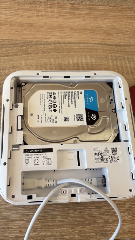 Enregistreur AJAX SYSTEM avec disque dur intégré pour l'installation de caméra de surveillance AJAX à Istres 