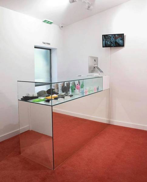 Installation de vidéosurveillance haut de gamme pour The Family à Aix-en-Provence : qualité et tarifs compétitifs