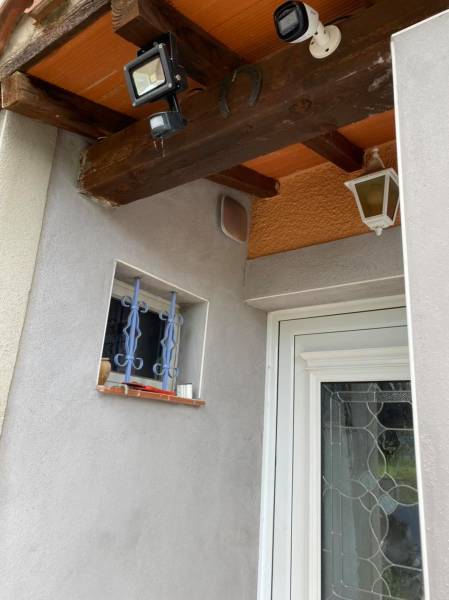 caméra de vidéo surveillance HD et sirène