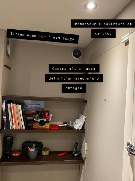 installer un système d'alarme anti-intrusion sans fil avec envoi de photos sur détection et caméra conectée pour un appartement à Marseille en PACA