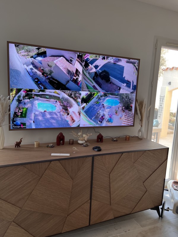 Installation de caméras de vidéosurveillance et alarme à Châteauneuf-les-Martigues, entre Marseille et Istres – Système complet pour villa sécurisée