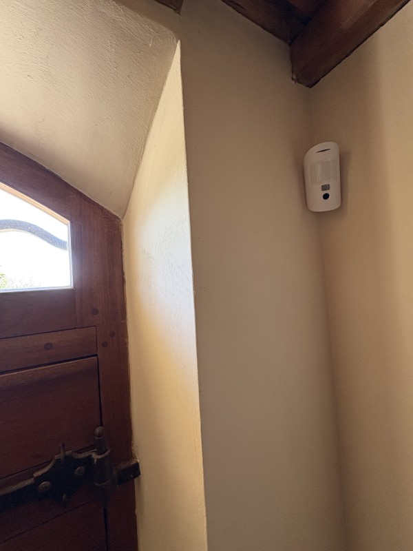 Installation d’alarme et de caméras de surveillance à L’Isle-sur-la-Sorgue : protégez vos biens efficacement