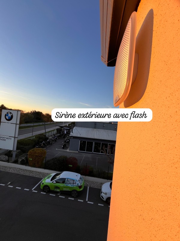 Professionnel pour installer une sirène d'alarme extérieure à Nîmes, Marseille, Arles....