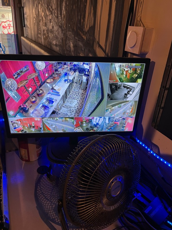 remplacement des caméras de surveillance obsolètes par un système de vidéo-protection HDCVI 4K avec application en conservant les vieux câbles analogiques pour un bar à Marseille en PACA