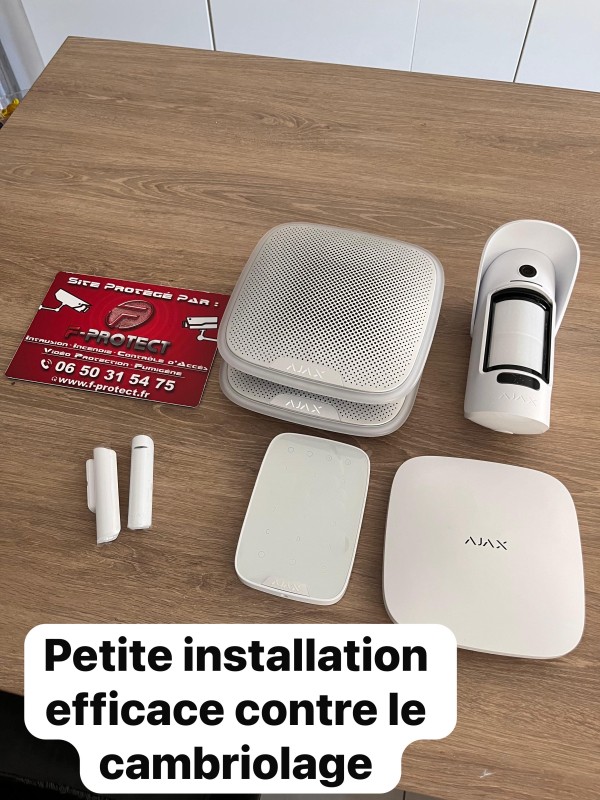 Installer un système d’alarme intrusion dans son appartement avec détection extérieure pour protéger le balcon à Marseille en PACA