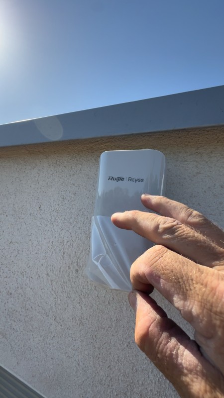 Installation de vidéosurveillance à Beaucaire : 6 caméras haute définition avec intelligence artificielle, vision couleur de nuit et protection complète du terrain