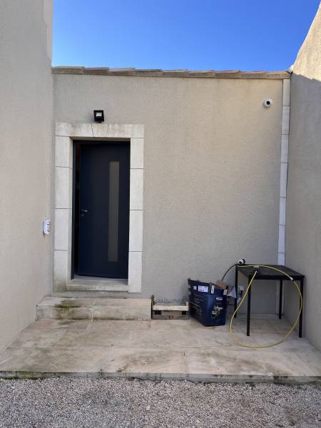 Sécurisez votre maison à Saint-Rémy-de-Provence avec des solutions de vidéosurveillance et d’alarme sur mesure__Prix__Combien ça coûte?