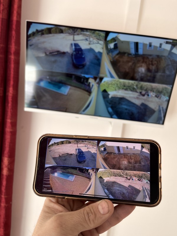 Installation caméra avec micro 5 MP, intelligence artificielle, détection humaine/véhicule, vision large 100°, application mobile, écran mural – Beaucaire