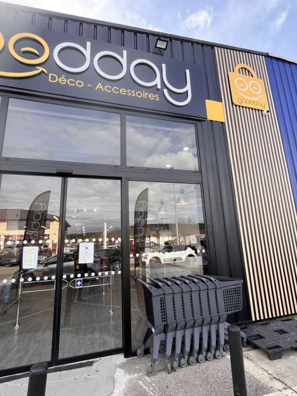 COMMENT LA VIDÉOSURVEILLANCE PEUT SÉCURISER VOS BIENS À ISTRES, NÎMES, ARLES ET MARSEILLE