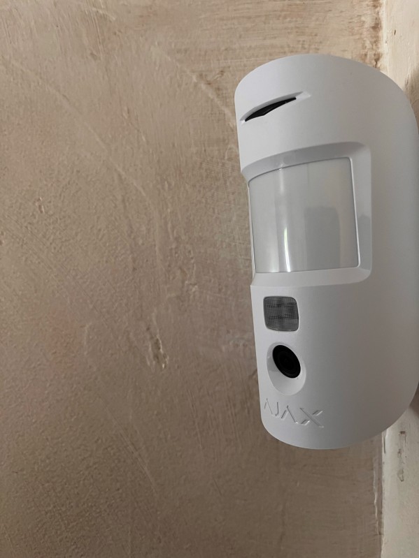 Pose de Systèmes d’Alarme et Vidéosurveillance : Sécurité et Sérénité pour Votre Maison ou Entreprise