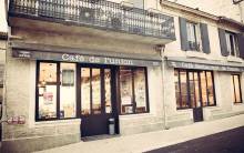 café de l'union entre Nîmes, Arles et Beaucaire